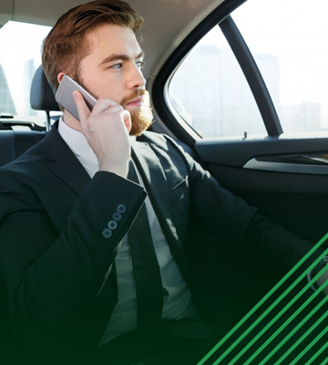 พนักงานขับรถผู้บริหารไทย-ต่างชาติ